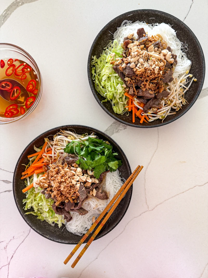 Bún bò Nam Bô